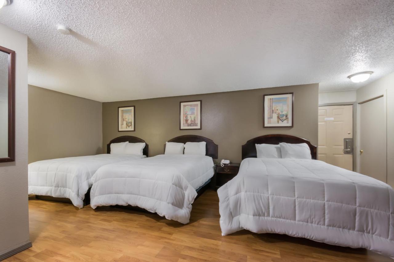 Americas Best Value Inn Woodward At 8Th St Exteriér fotografie