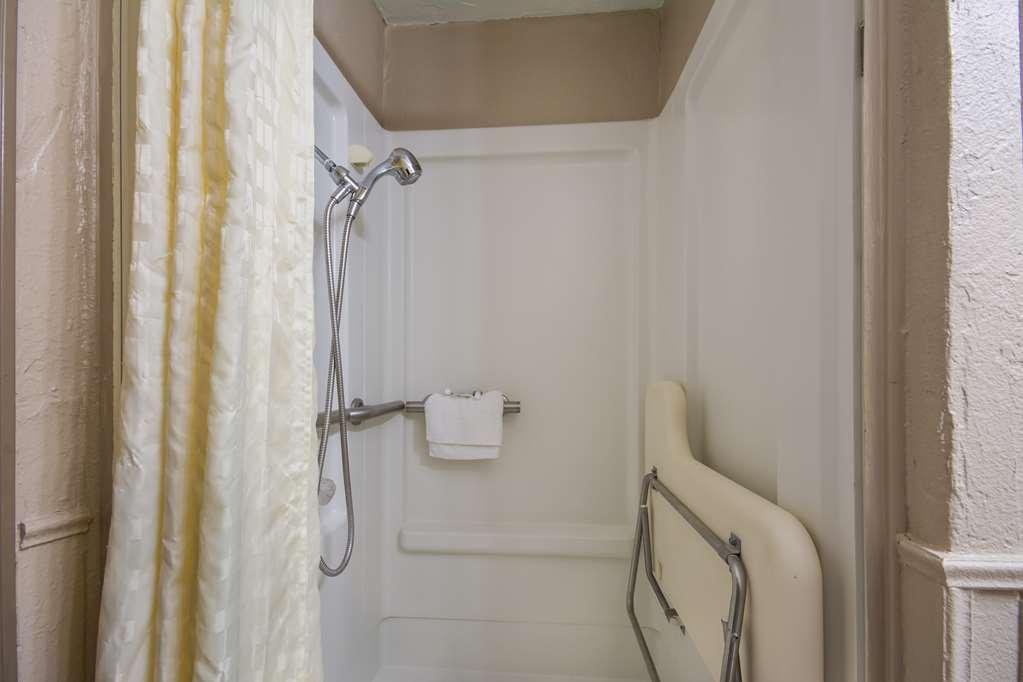 Americas Best Value Inn Woodward At 8Th St Pokoj fotografie